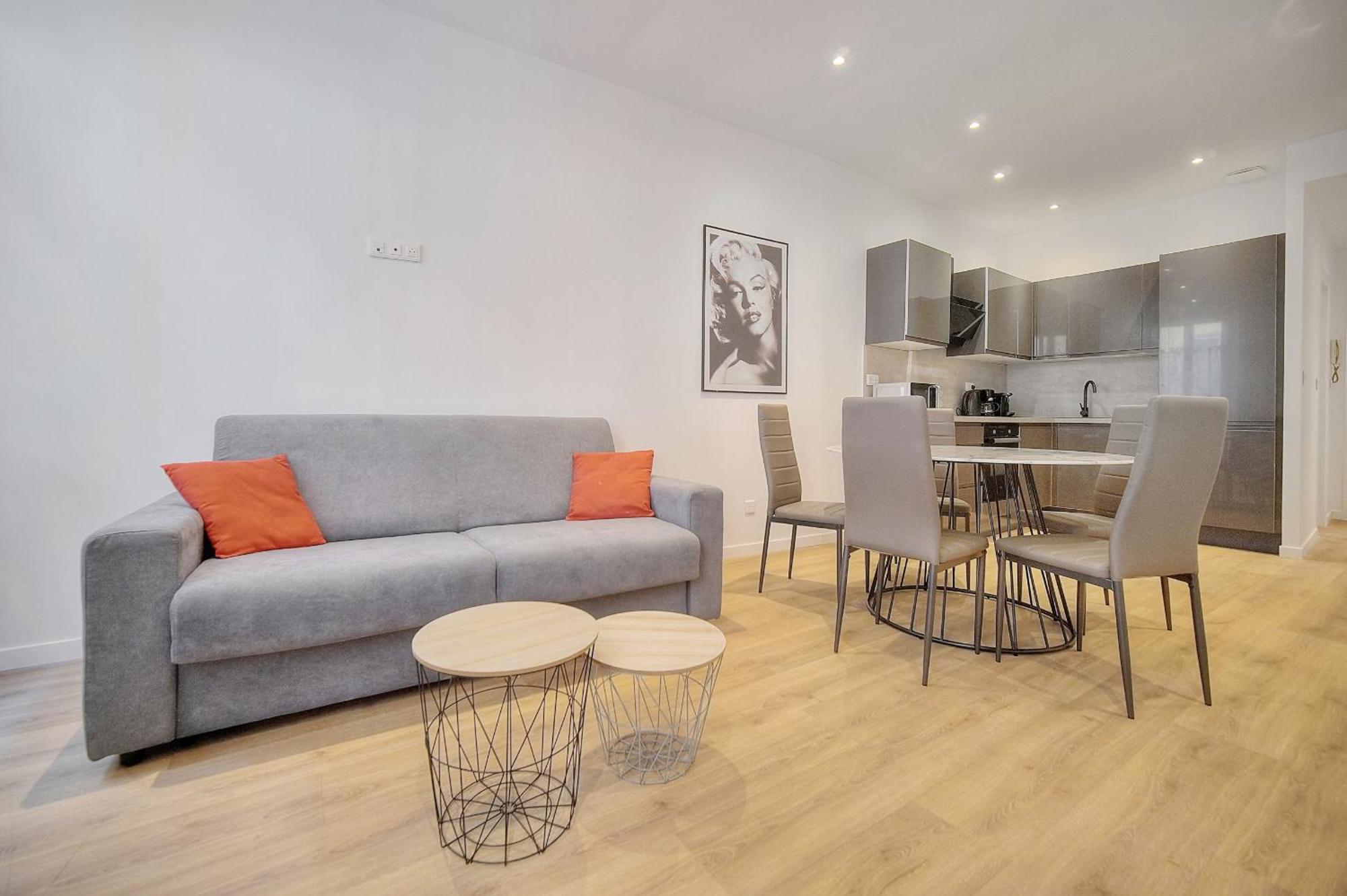 3 Pieces Centre A2b243 Cannes
