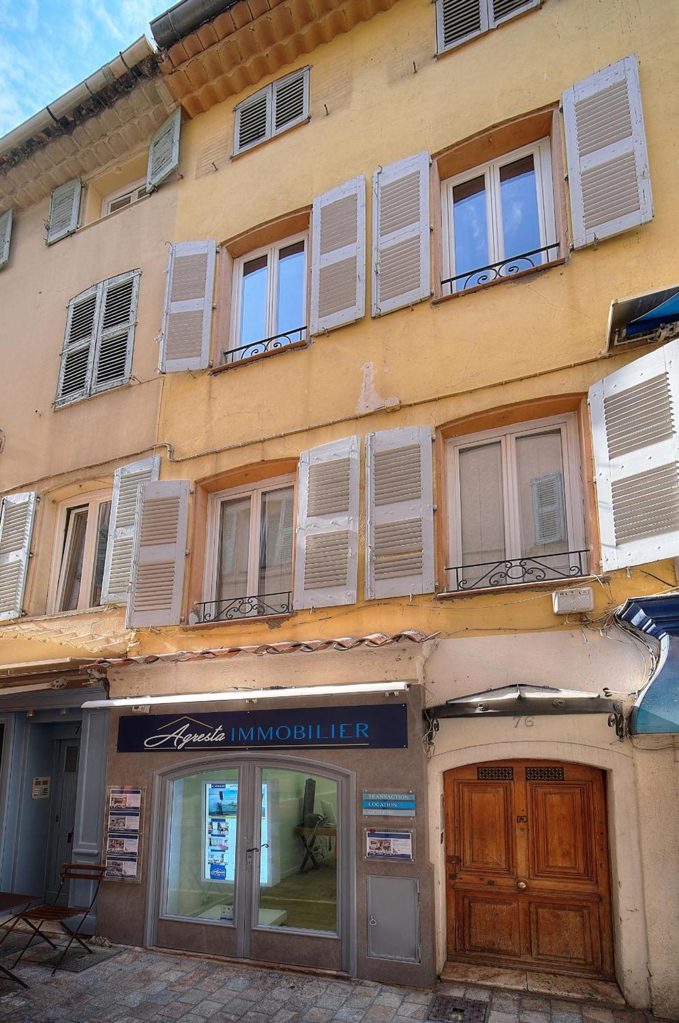 Appartement 3 Pieces Centre A2b243